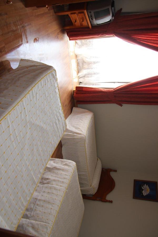 Hostal Cristina Chipiona Exterior foto