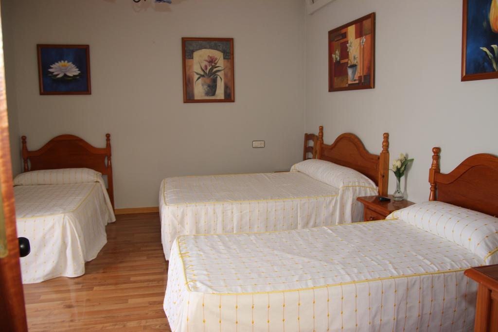 Hostal Cristina Chipiona Exterior foto